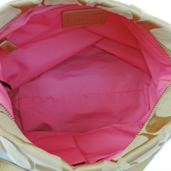 NEW Coach F15067 Soho Signature Duffle Shoulder Bag Tan/ Gold - Picture 14 of 17